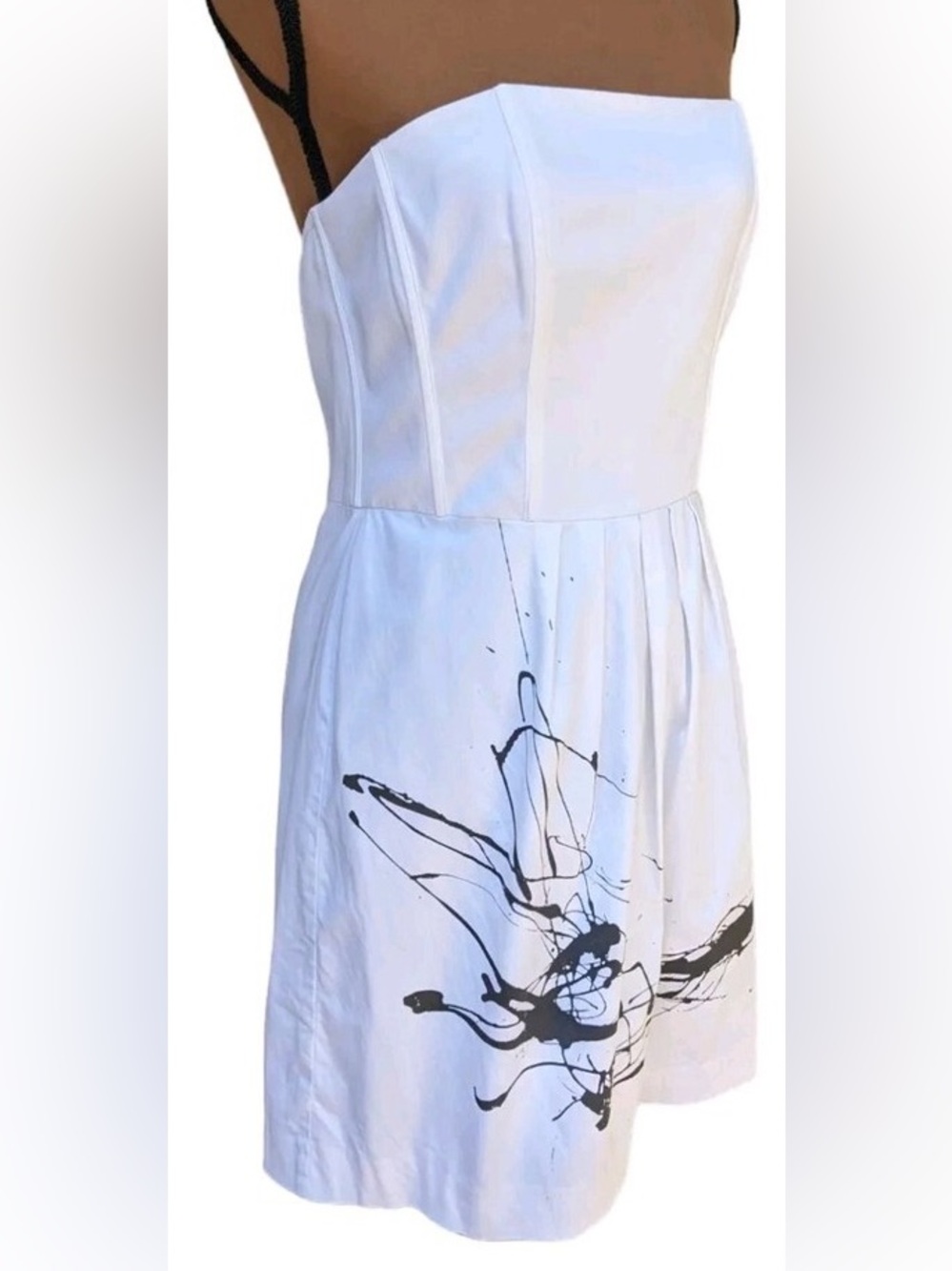 🎨 White Strapless abstract paint art mini Dress